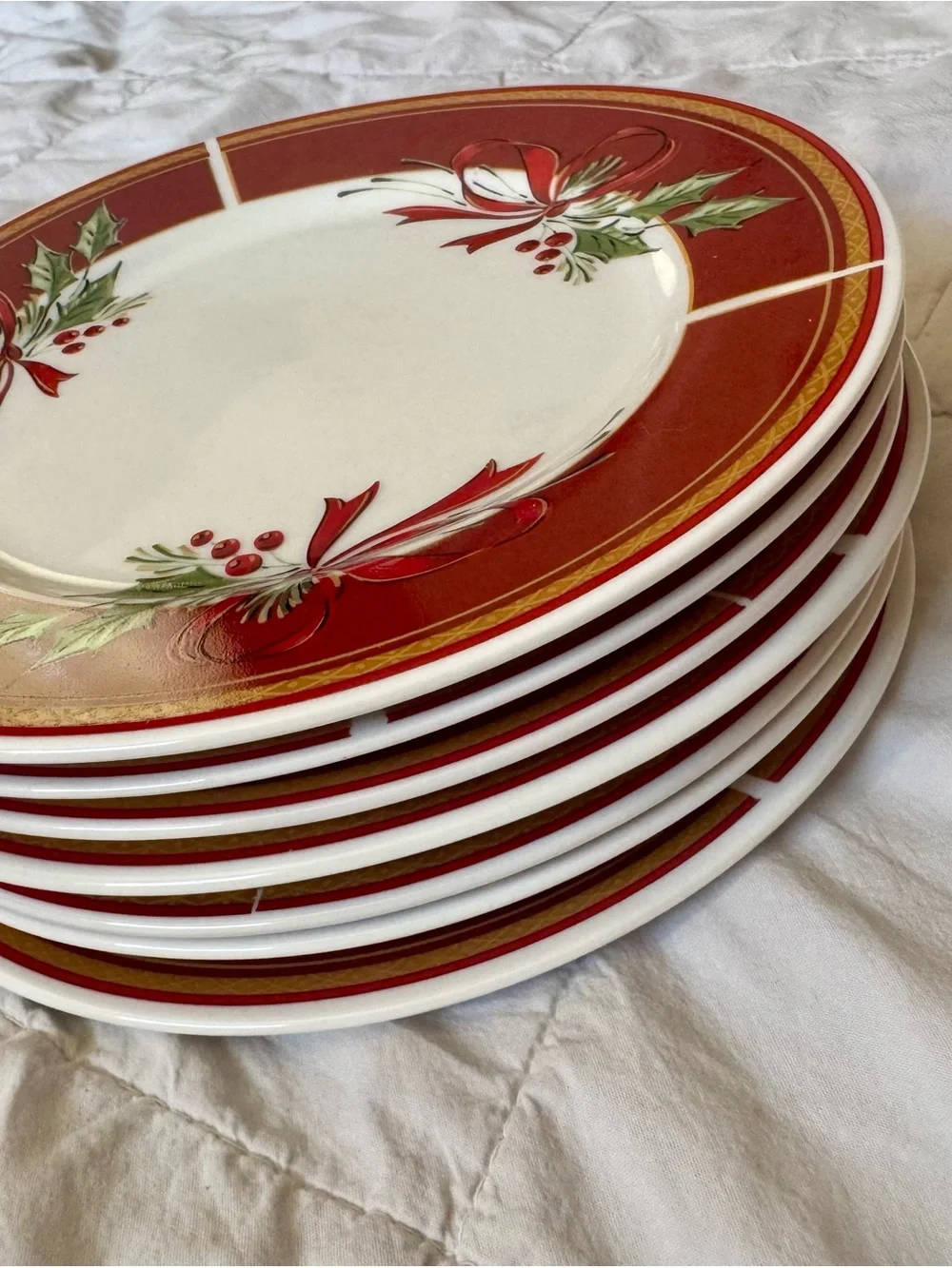 Gibson Everyday Christmas Holiday Salad Plates (7) Holly, Bows & Berries(GID205)